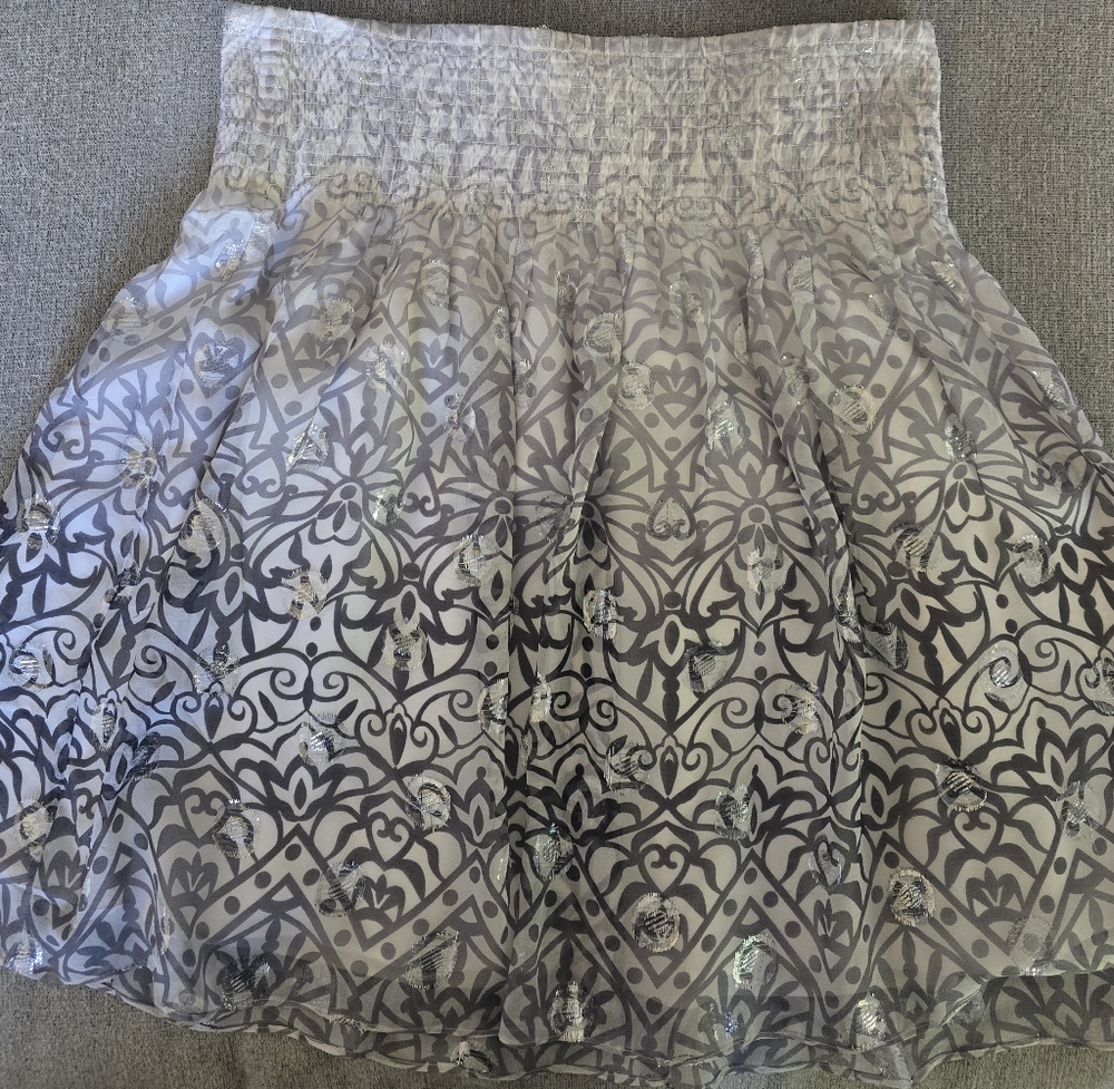 White House Black Market Silk / Metallic Skirt. Size Small- EUC - Picture 10 of 10